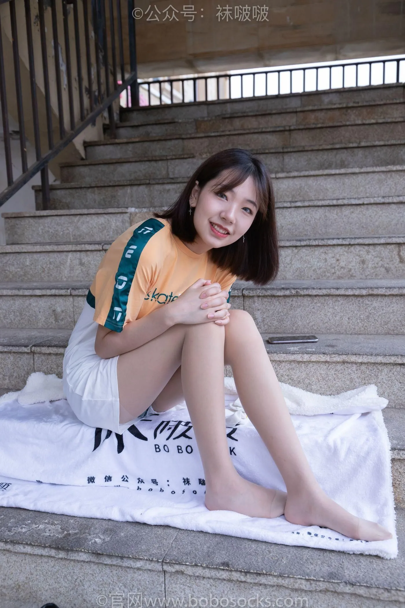 [BoBoSocks袜啵啵]NO.069 小甜豆-vans板鞋、白棉袜、肉丝 [135P]插图2